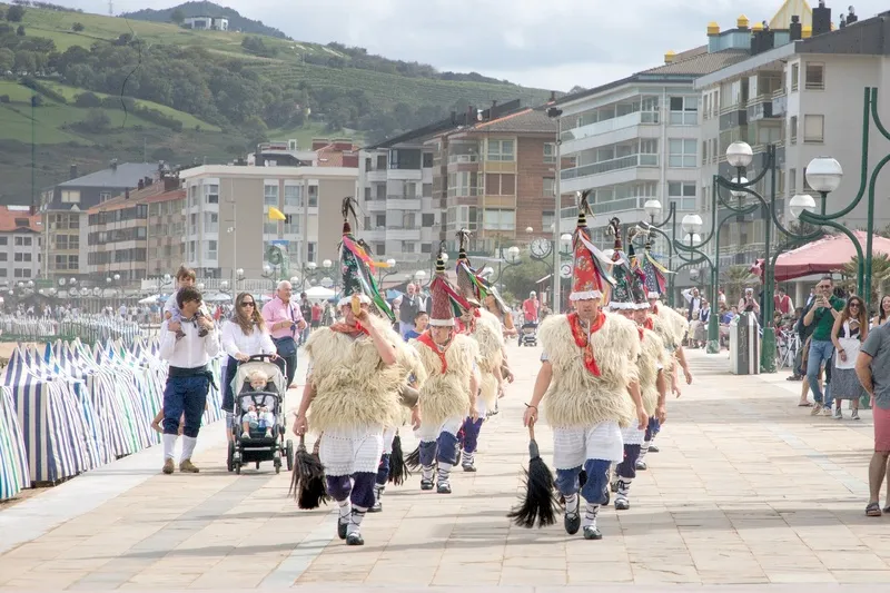 05_ZarautzEuskalJaia.jpg